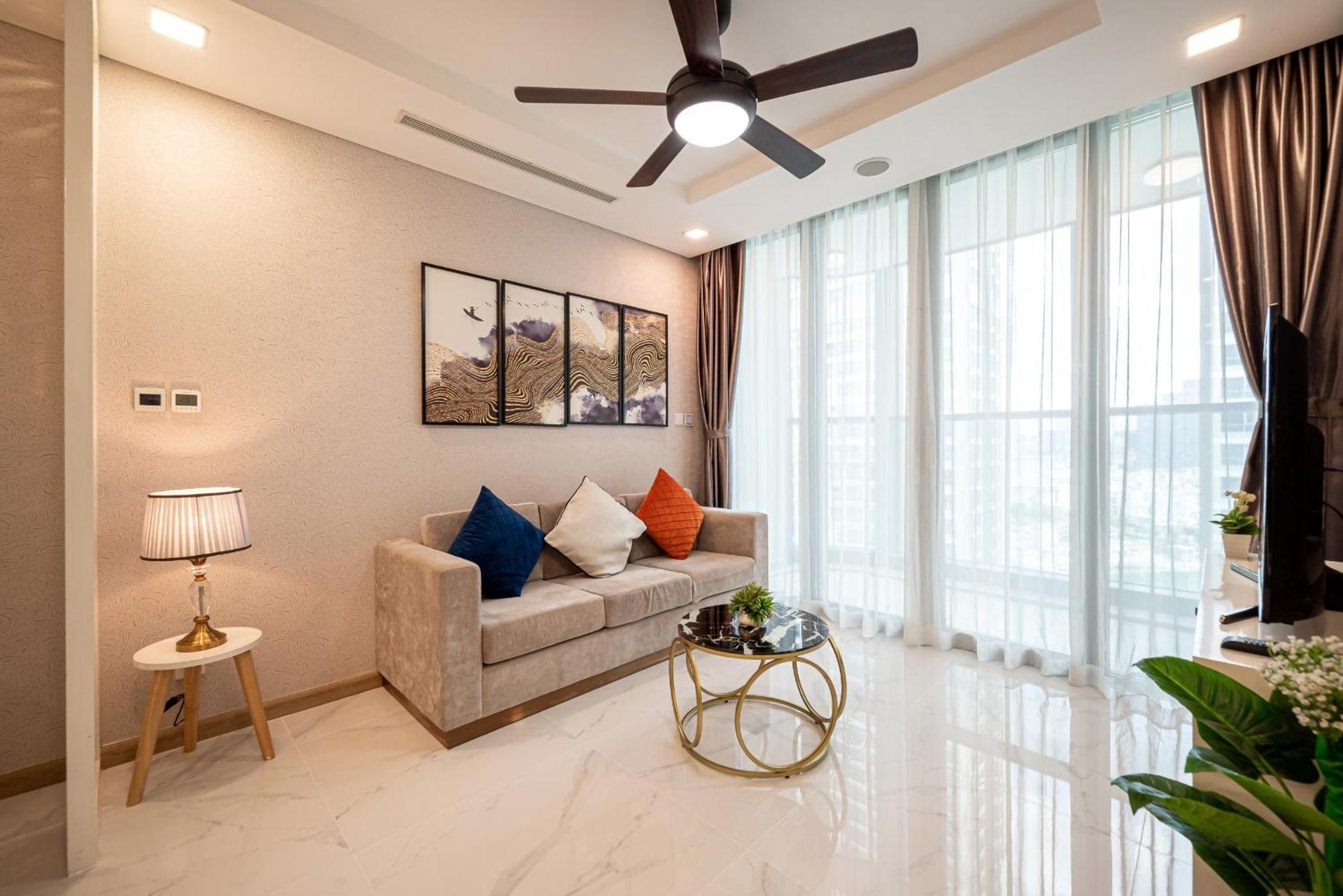 Urban Heights Rentals Landmark 81 호치민 외부 사진