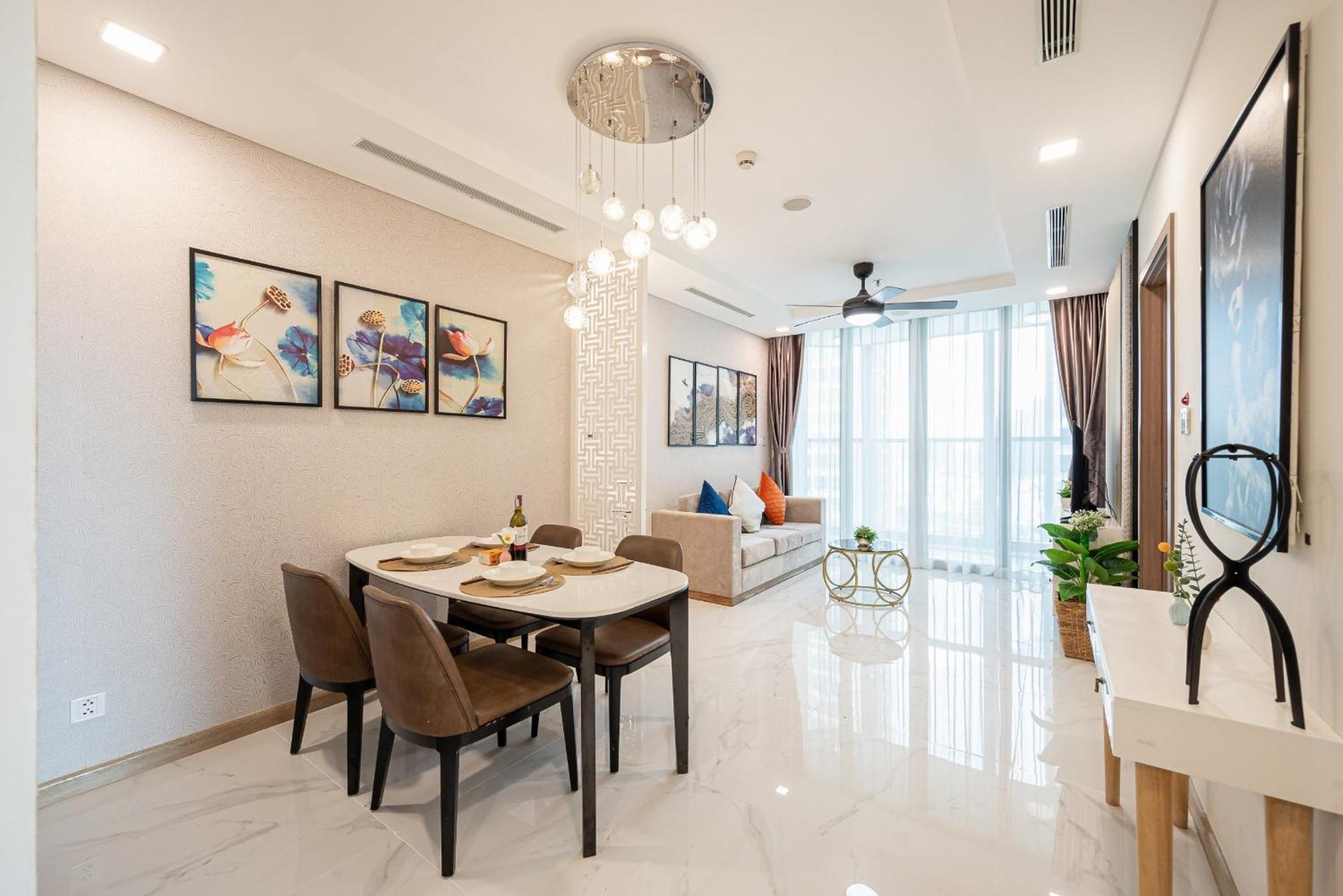 Urban Heights Rentals Landmark 81 호치민 외부 사진