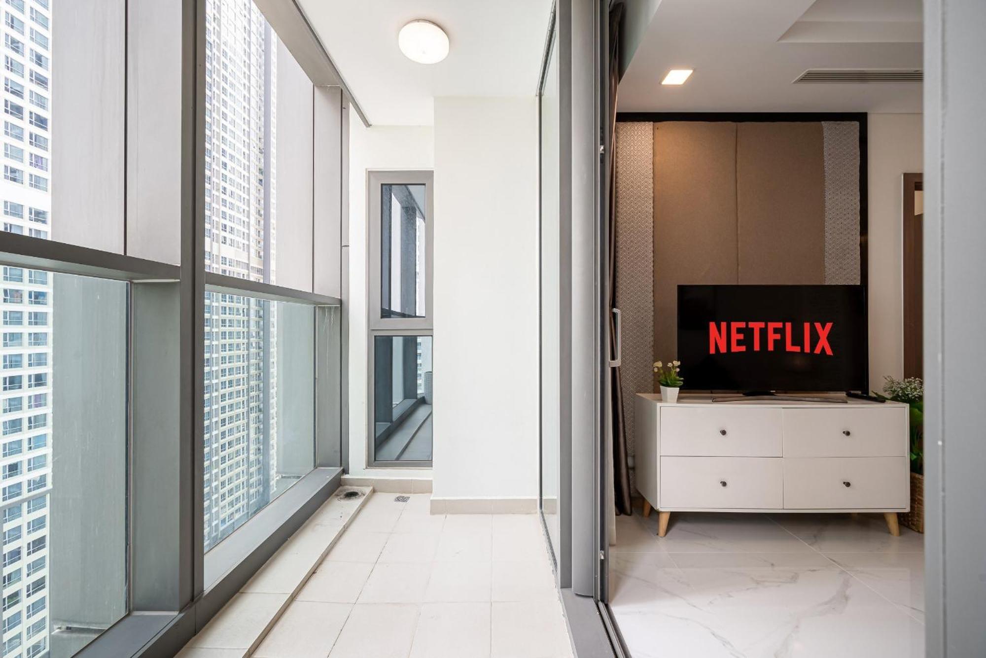 Urban Heights Rentals Landmark 81 호치민 외부 사진