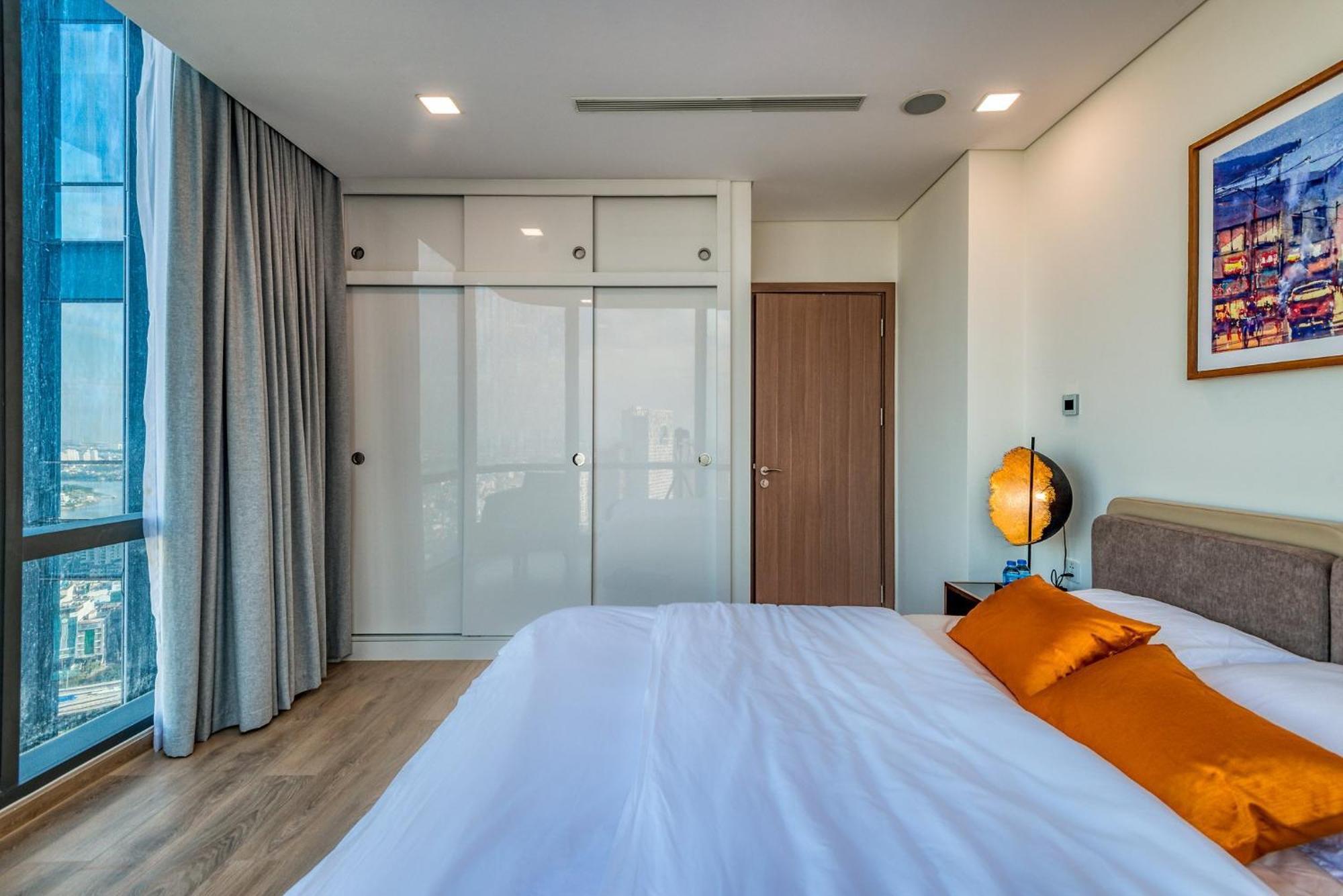 Urban Heights Rentals Landmark 81 호치민 외부 사진