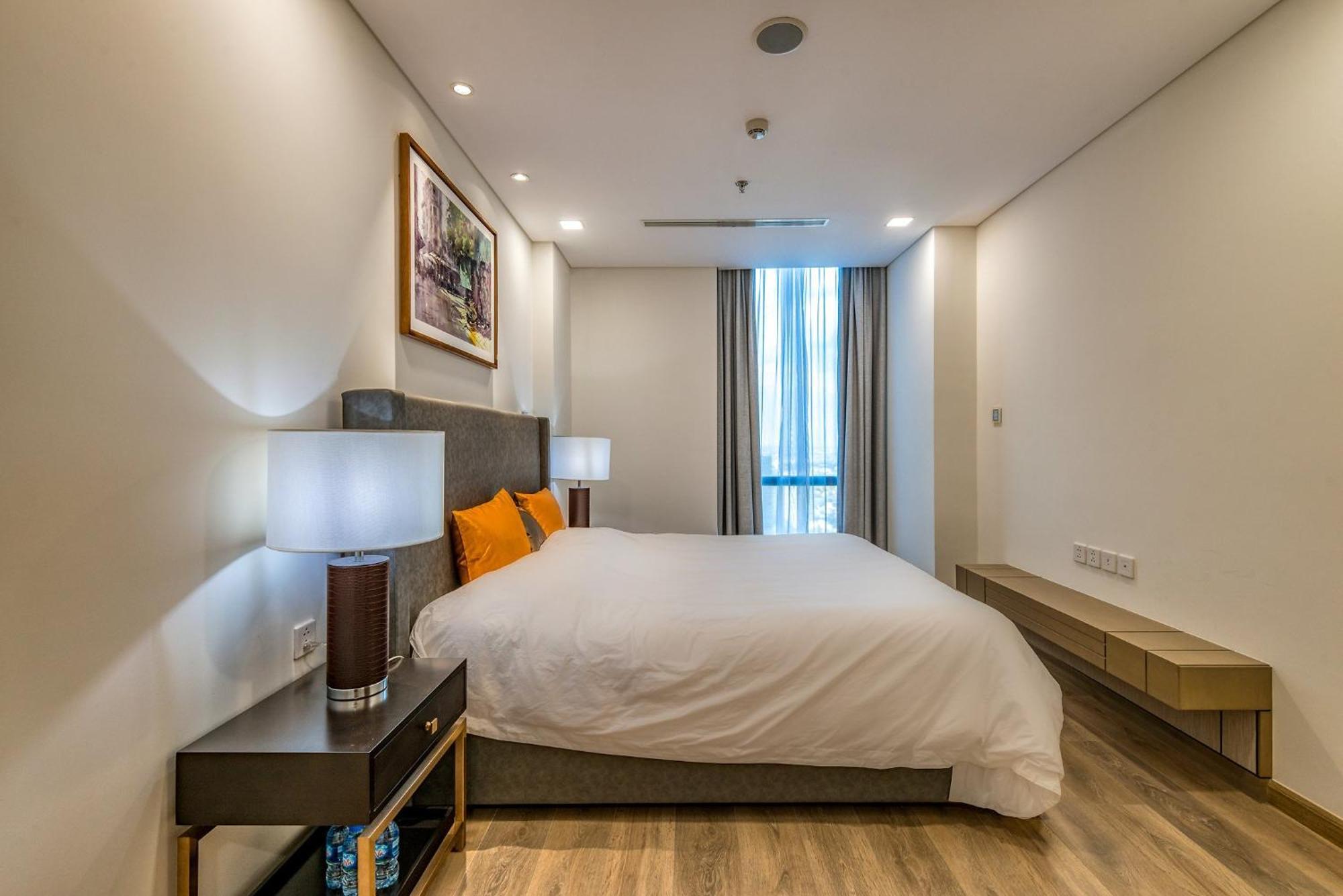 Urban Heights Rentals Landmark 81 호치민 외부 사진